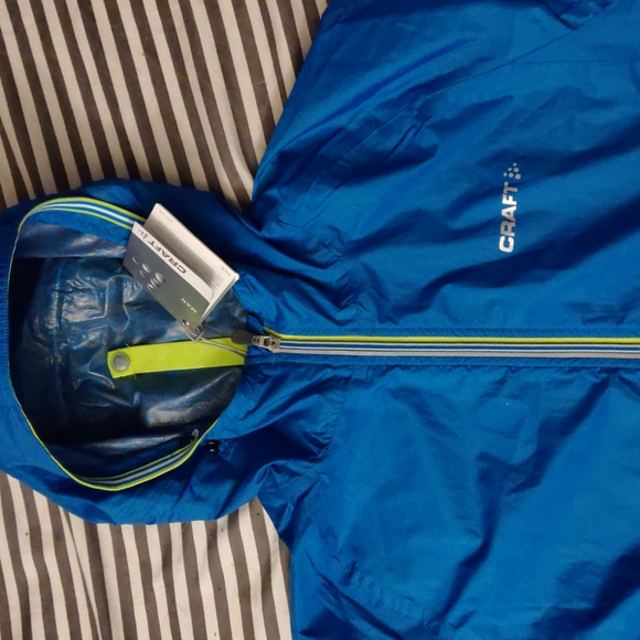 Craft Hybrid Running Jacket - Picture 2 of 4